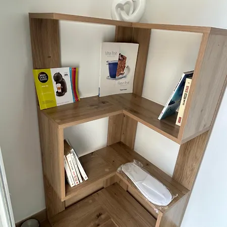 Avec Salle De Bain Et Coin Kitchenette Pensión 3*